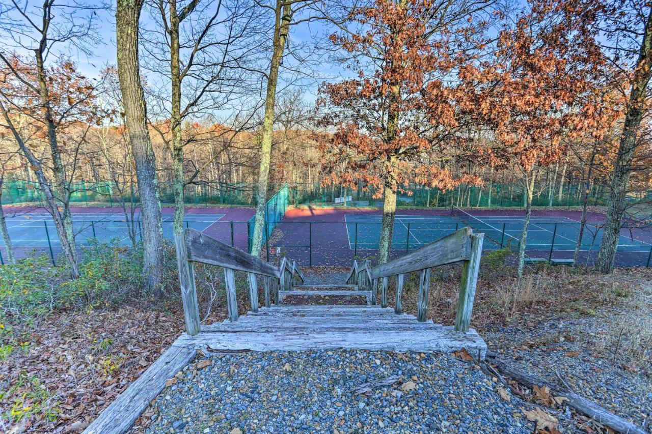 Pocono Retreat, 1 Mi To State Park And Ski Access! タナーズビル エクステリア 写真